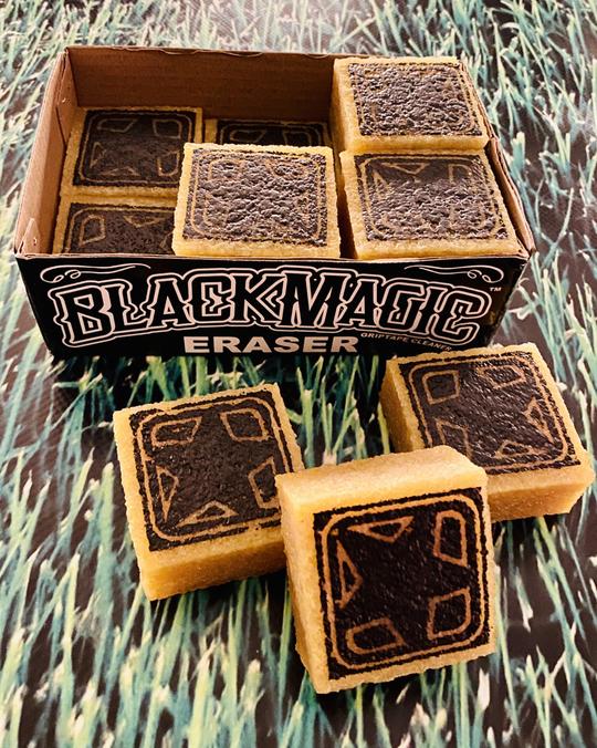 Black Magic Eraser Grip Cleaner